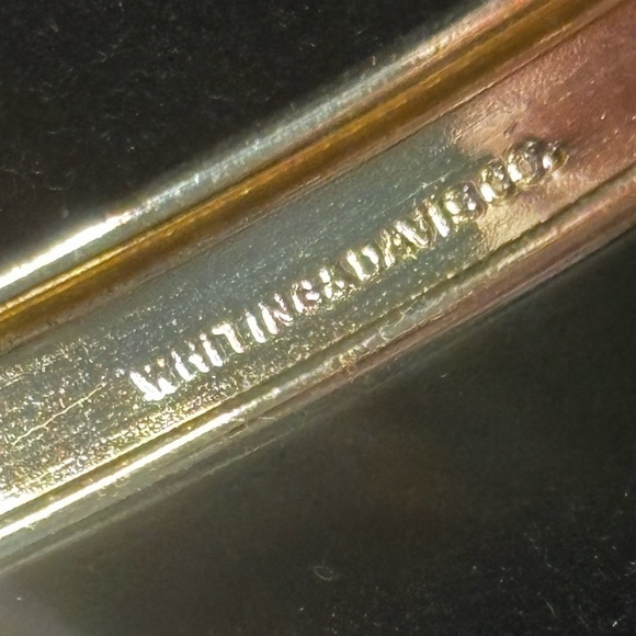 Whiting & Davis Vintage gold tone hinged bangle by - Picture 4 of 7